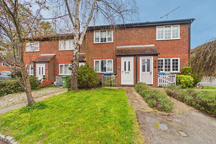 2 Bedroom Terraced House For Sale In Cross Gates Close, Bracknell, Berkshire, RG12