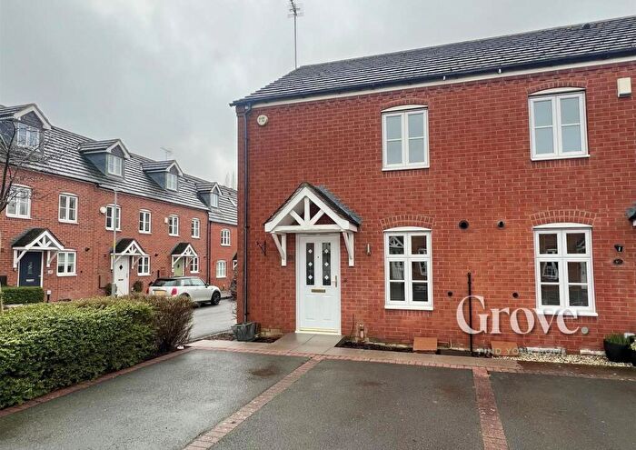 3 Bedroom End Of Terrace House For Sale In Chestnut Drive, Hagley, DY9