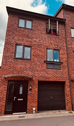 3 Bedroom End Of Terrace House To Rent In Twine Street, Leeds, West Yorkshire, LS10