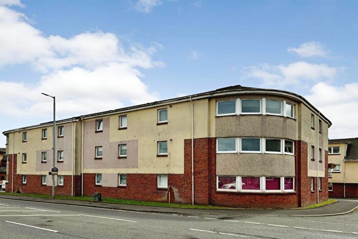 2 Bedroom Flat To Rent In Willowpark Court, Airdrie, ML6