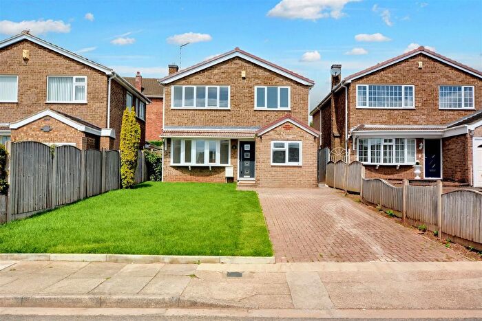 4 Bedroom Detached House For Sale In Leamington Drive, Chilwell, NG9