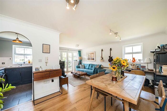 2 Bedroom Flat For Sale In Belvedere Place, Brixton, SW2