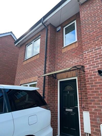 3 Bedroom End Of Terrace House To Rent In Lower Hollin Bank Street, Blackburn, BB2