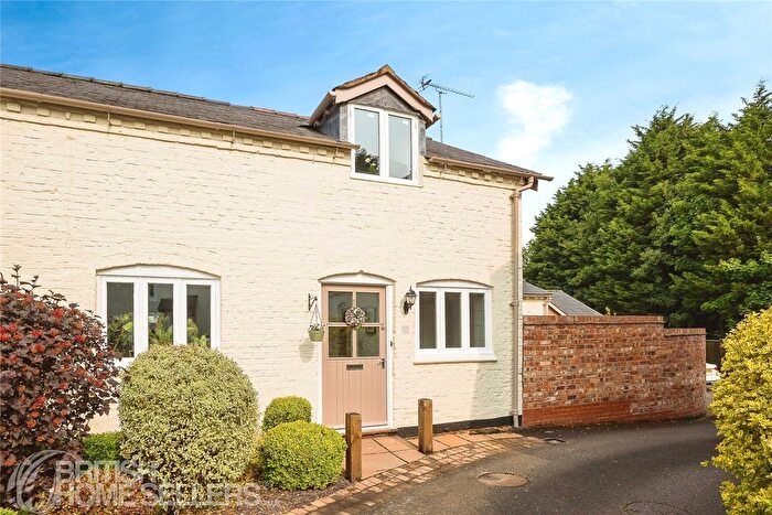 3 Bedroom Semi-detached House For Sale In Whitchurch Road, Broxton, Chester, Cheshire, CH3