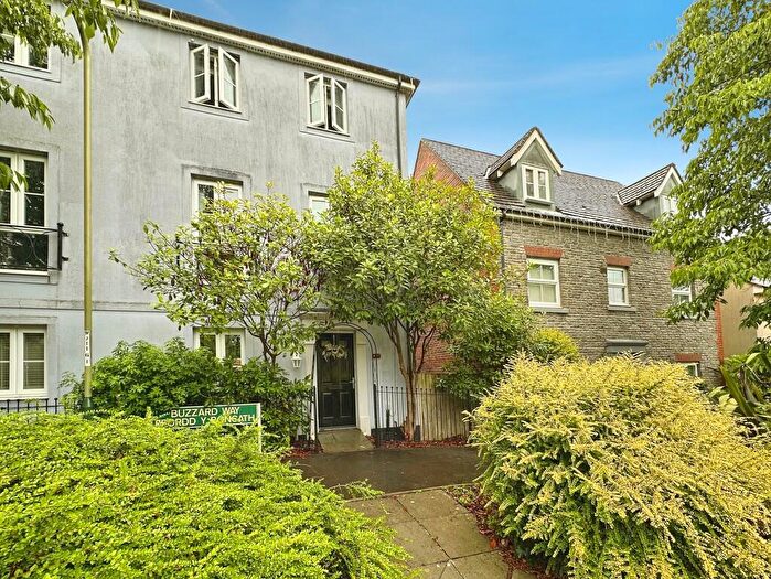 4 Bedroom Town House For Sale In Buzzard Way, Penallta, CF82