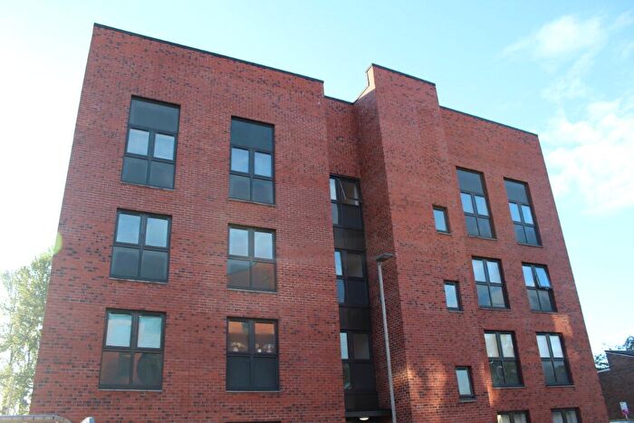 2 Bedroom Flat To Rent In Maida Street, Pollokshaws, Glasgow, G43