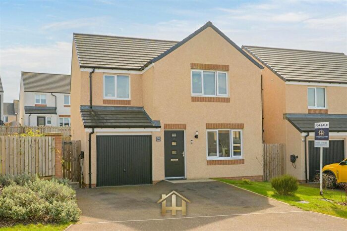 4 Bedroom Detached House For Sale In Newton Park, Wormit, DD6