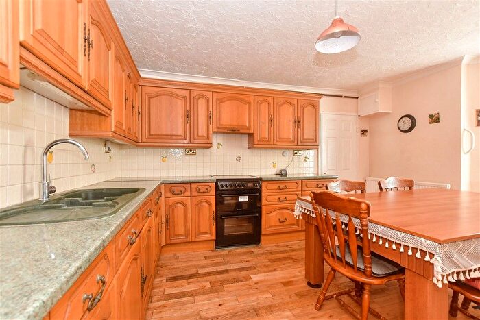 4 Bedroom End Terrace House For Sale In Eric Road, Dover, Kent, CT17