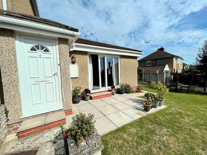 1 Bedroom Flat To Rent In Southwood Drive, Coombe Dingle, Bristol, BS9