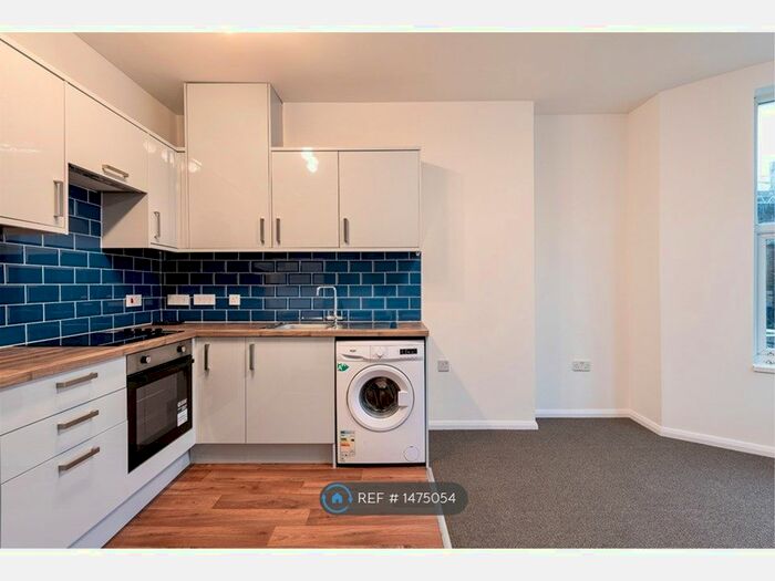 2 Bedroom Flat To Rent In Athelstan Road, Margate, CT9