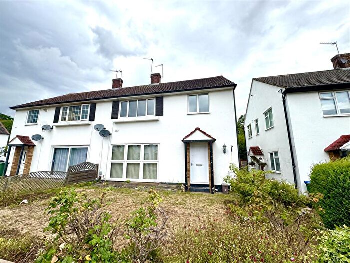 2 Bedroom Maisonette For Sale In Three Corners, Bexleyheath, DA7