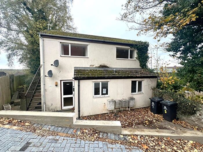 1 Bedroom Flat For Sale In Market Street, Cinderford, GL14