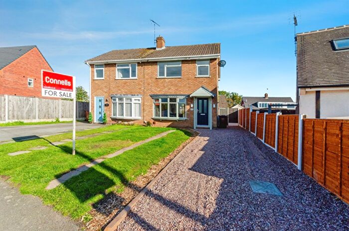 3 Bedroom Semi-Detached House For Sale In Chapel Street, Norton Canes, Cannock, WS11