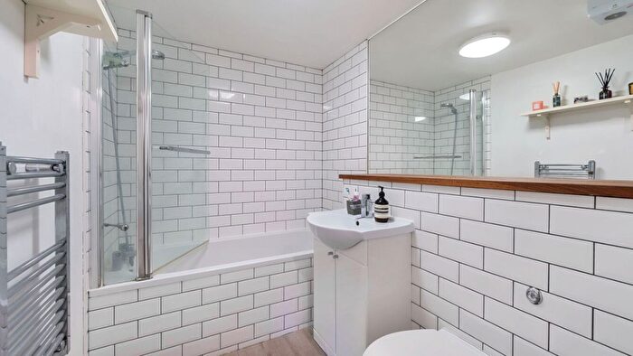 1 Bedroom Flat For Sale In Biggerstaff Rod, Stratford, E15