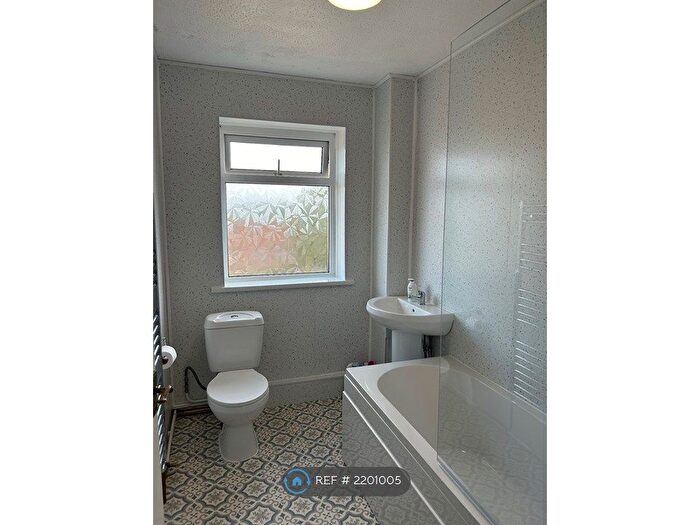 2 Bedroom Maisonette To Rent In Bryn Owain, Caerphilly, CF83