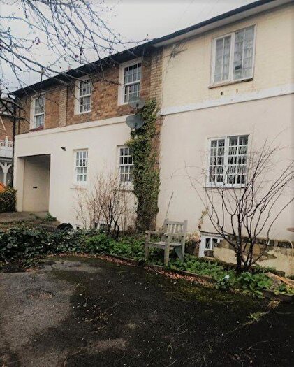 1 Bedroom Flat To Rent In Sussex Place, SL1