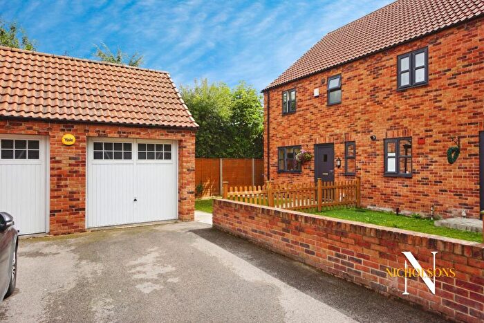 3 Bedroom Semi-Detached House For Sale In A Beautifully Presented Home In The Heart Of The Village On Butchers Mews, DN22