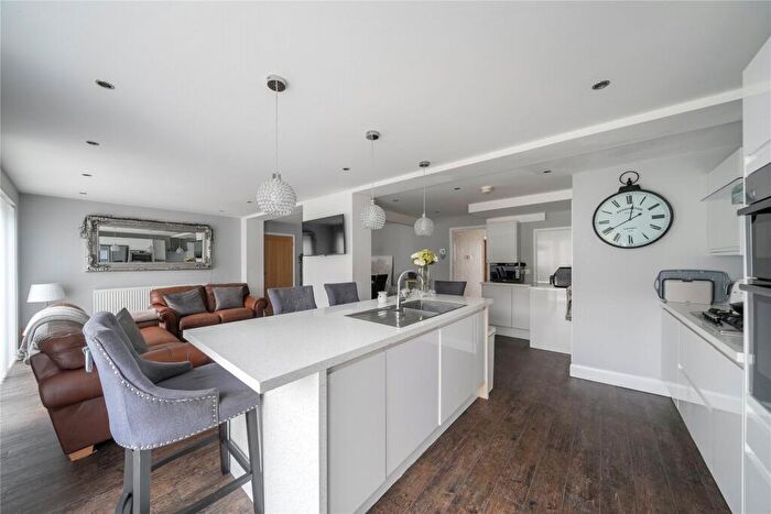 5 Bedroom Detached House For Sale In Cedar Close, Bagshot, Surrey, GU19
