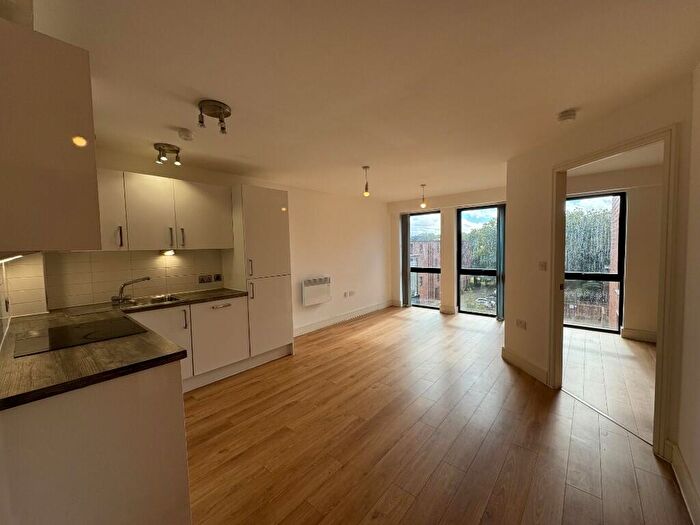 1 Bedroom Apartment To Rent In Vine Street, Liverpool, Merseyside, L7