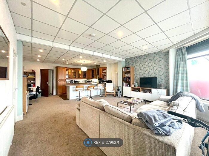 2 Bedroom Flat To Rent In Westbury-On-Trym, Bristol, BS10