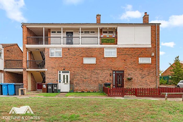 1 Bedroom Apartment For Sale In Altham Grove, Harlow, CM20