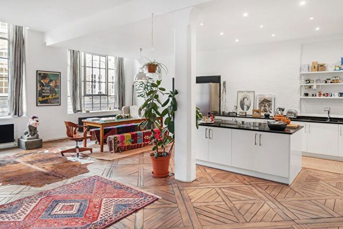 2 Bedroom Flat To Rent In New Inn Square, Shoreditch, EC2A