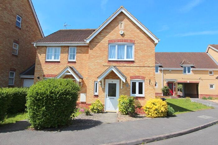 2 Bedroom Property To Rent In Lathwell Way, Leighton Buzzard, LU7