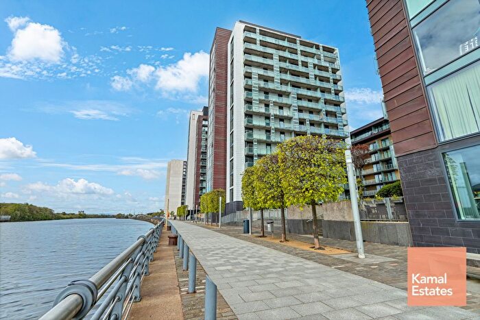 2 Bedroom Flat For Sale In Meadowside Quay Wal, G11
