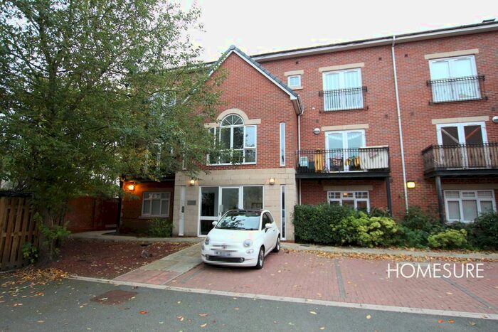 2 Bedroom Flat To Rent In Birkdale Court, Huyton, Liverpool, L36