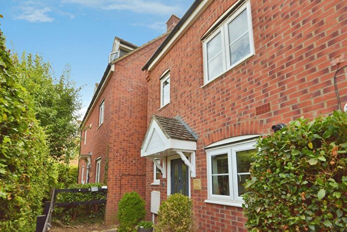3 Bedroom End Terrace House For Sale In Canal Lane, Deanshanger, Milton Keynes, Northamptonshire, MK19