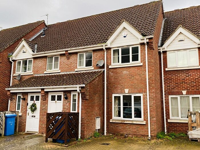 3 Bedroom Town House For Sale In Bootbinders Road, Norwich, NR3