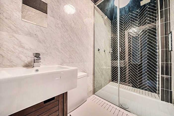 1 Bedroom Flat To Rent In St Pauls Road, Islington, London, N1