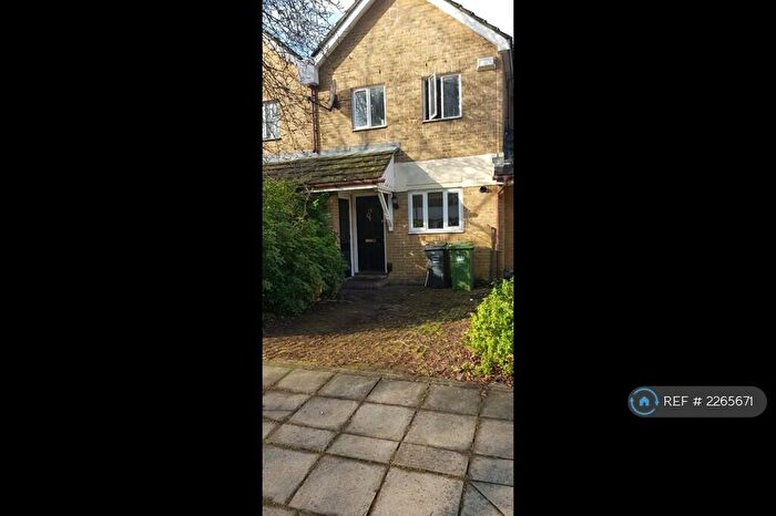 3 Bedroom Terraced House To Rent In Water Lane, London, SE14