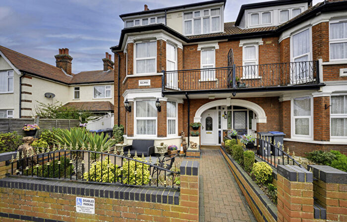 10 Bedroom Semi-Detached House For Sale In Buregate Road, Felixstowe, IP11