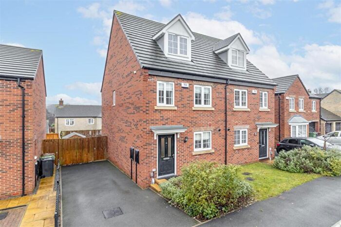3 Bedroom Semi-Detached House For Sale In Moseley Beck Lane, Leeds, LS16