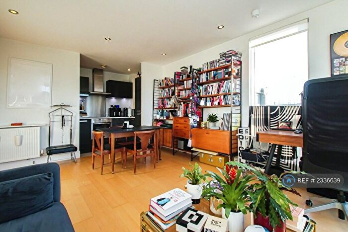 1 Bedroom Flat To Rent In Kingsland Road, London, E8