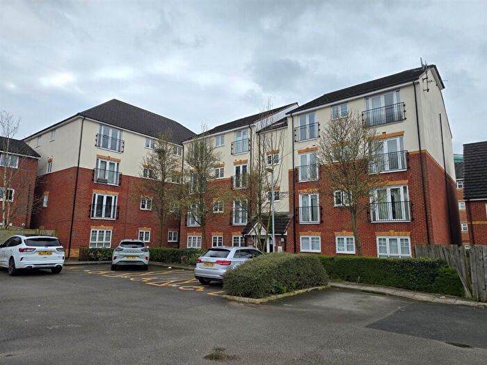 2 Bedroom Flat For Sale In Kilmaine Avenue, Manchester, M9