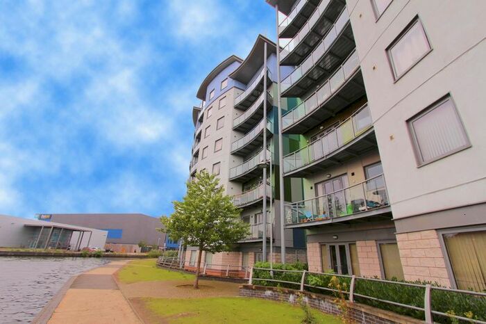 2 Bedroom Flat To Rent In Wave Close, Walsall, WS2