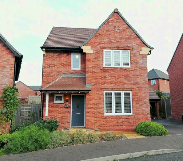 3 Bedroom Detached House For Sale In Hazel Close, Rugby, Warwickshire, CV21