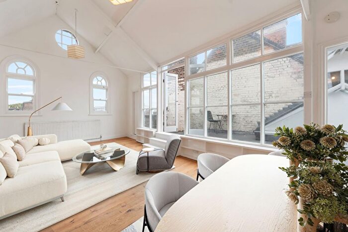 3 Bedroom Flat For Sale In Camden High Street, London, NW1