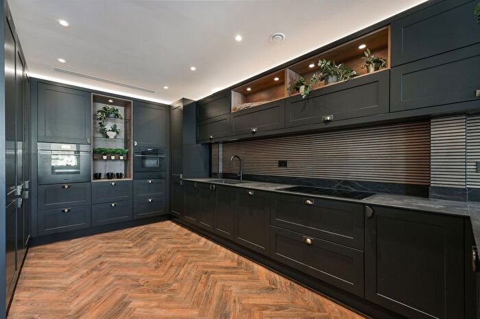 1 Bedroom Flat For Sale In King Street, London, W6