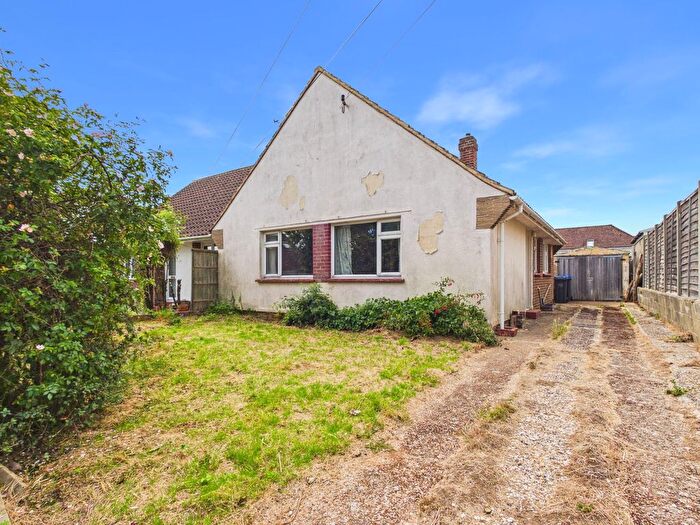 2 Bedroom Semi-Detached Bungalow For Sale In Whylands Close, Salvington, Worthing, BN13