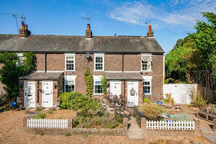 2 Bedroom Terraced House For Sale In Church Road, Studham, LU6