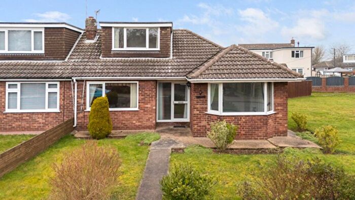 3 Bedroom Bungalow For Sale In Pagehall Close, Scartho, Grimsby, N E Lincs, DN33