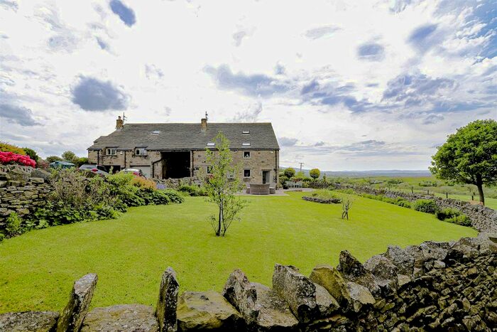 3 Bedroom Barn Conversion For Sale In Extwistle Road, Worsthorne, Burnley, BB10