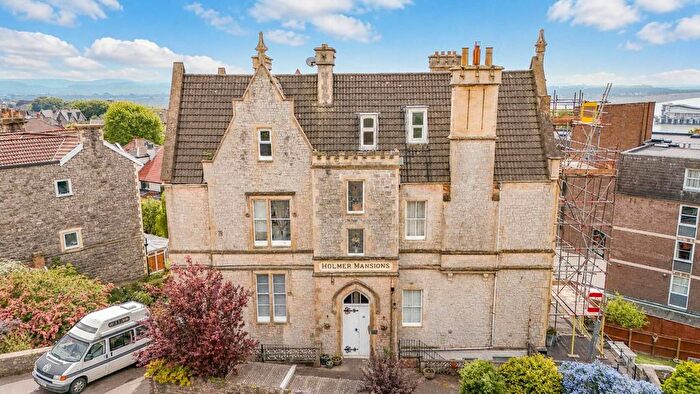 2 Bedroom Flat For Sale In Holmer Mansions, Hillside, BS23