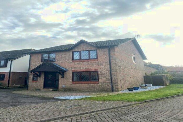 3 Bedroom Property To Rent In Swallow Close, Southampton, SO40