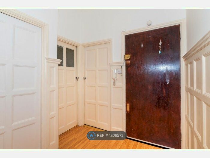 1 Bedroom Flat To Rent In Collingham Gardens, London, SW5