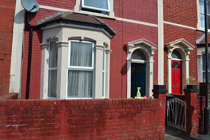 4 Bedroom Semi-Detached House To Rent In Washington Avenue, Bristol, BS5