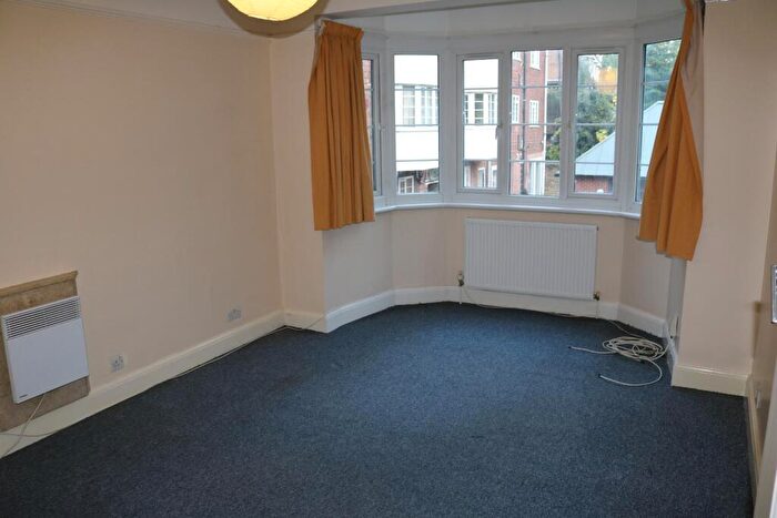 1 Bedroom Apartment To Rent In Crouch End Hill, London, N8